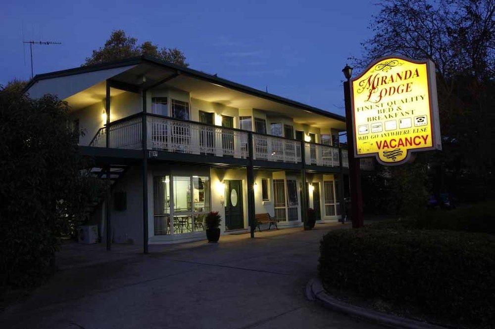 Miranda Lodge Canberra Esterno foto